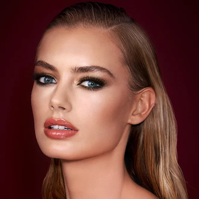 Рум'яна Charlotte Tilbury CHEEK TO CHIC PILLOW TALK ORIGINAL Two-tone Pink and Champagne Powder Blush for an Ethereal Pillow Talk GLOW!